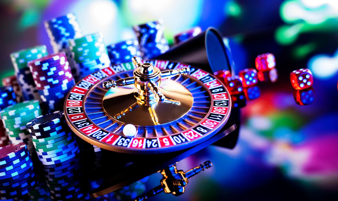 Filipino players celebrating wins on tg77 app sportsbook and casino